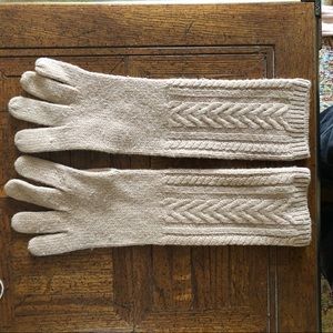 Brooks Brothers Tan Cabled Gloves